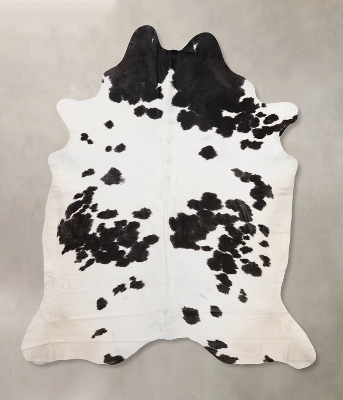 Black and White Cowhide Rug #B10300