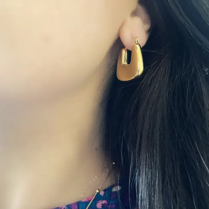 Lightweight gold chunky hoop earring