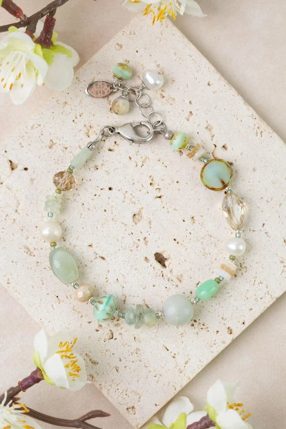 Mint Julep Czech Glass & Stone Bracelet