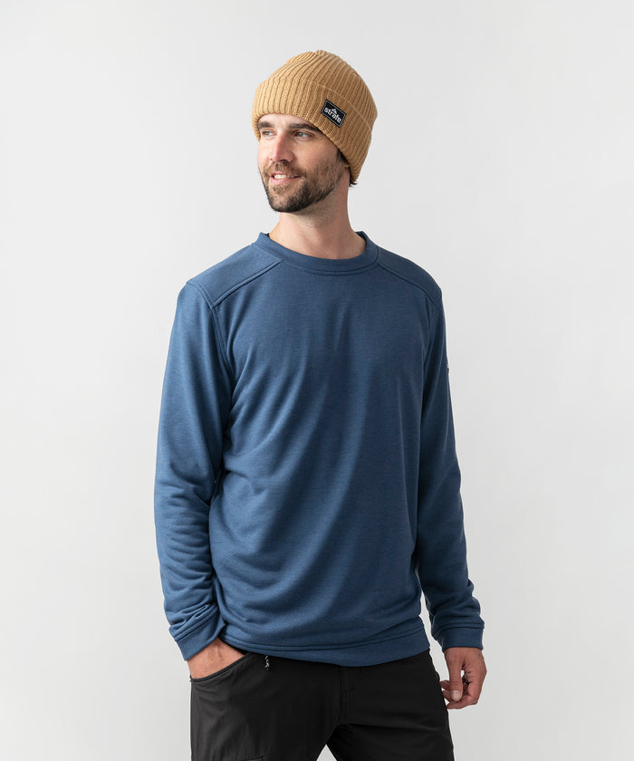 studio on-model image of strafe outerwear 2023 ms tech crew in deep navy color