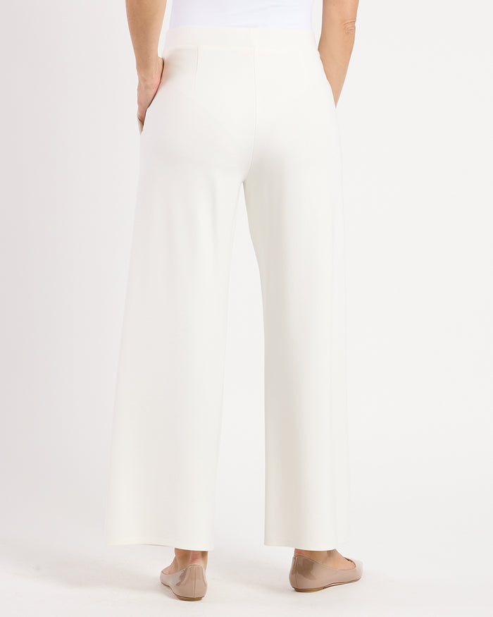 Nicolette Pant - Jude Ponte