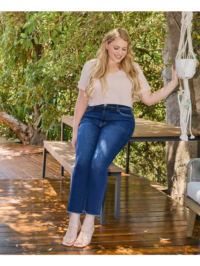 Plus Size Super High Rise Slim Straight Jeans