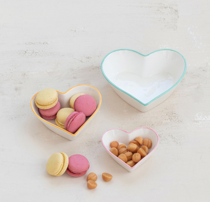 Stoneware Heart Shaped Nesting Bowls