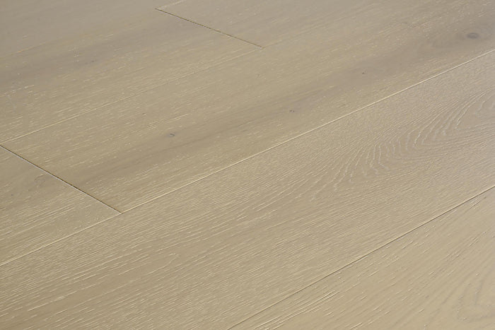 Toronto Luxe Engineered Hardwood Flooring in Uptown