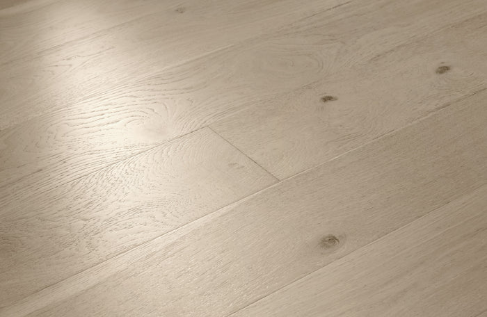 Toronto Luxe Engineered Hardwood Flooring in Metro Line