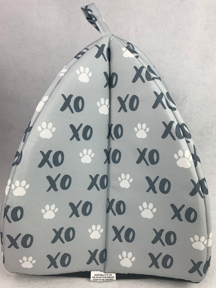 Valentine XOXO Dome Pet Bed
